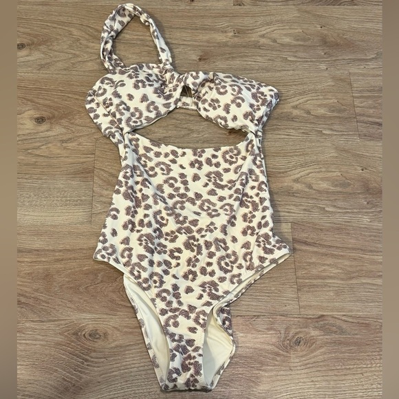 Cheetah Swimsuit - Picture 1 of 2